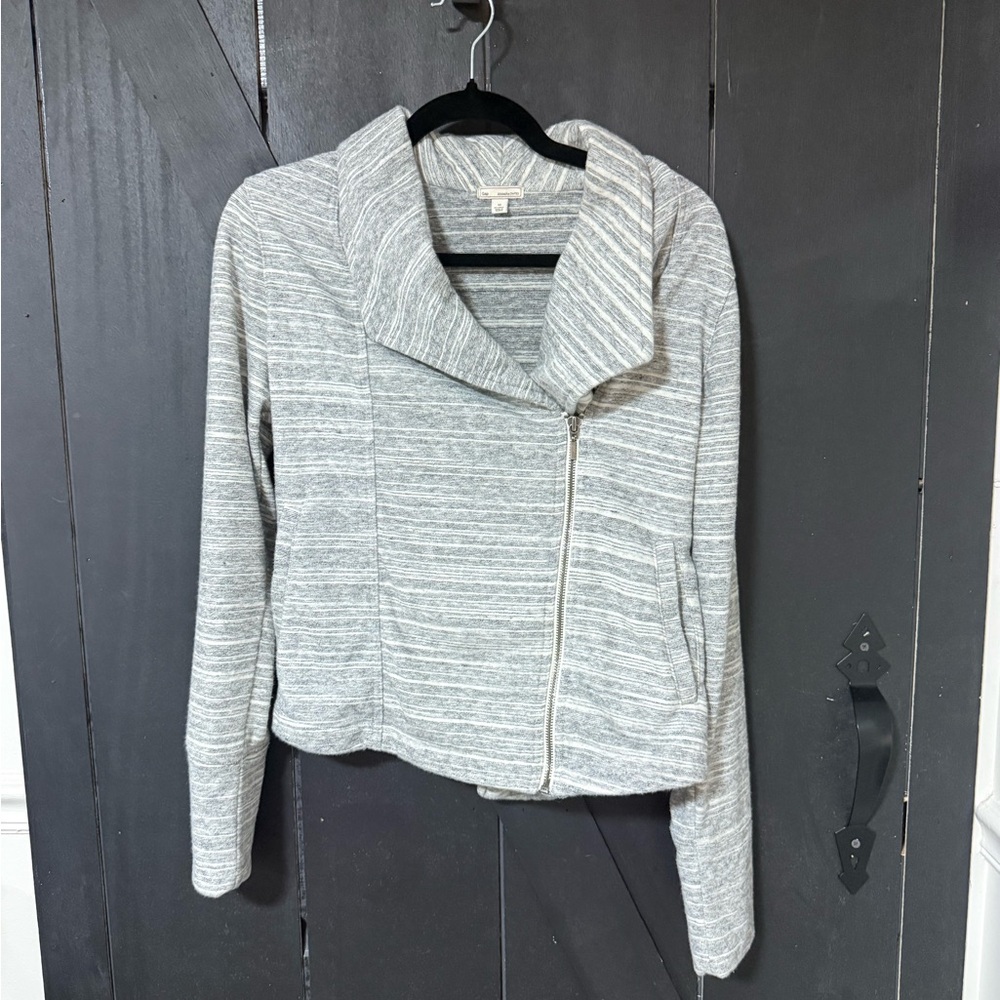 GAP Light Gray Striped Knit Top